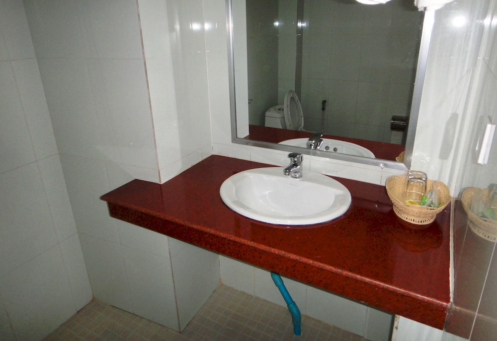 Nyny Hotel كامبوت المظهر الخارجي الصورة